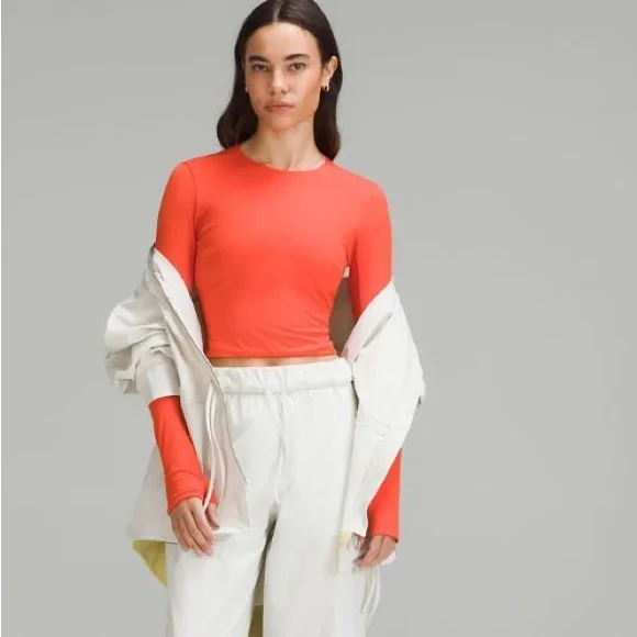 🦋3xHP!!🦋 Lululemon | NWT Cropped Tight-Fit Lined Long-Sleeve Shirt - Picture 2 of 12